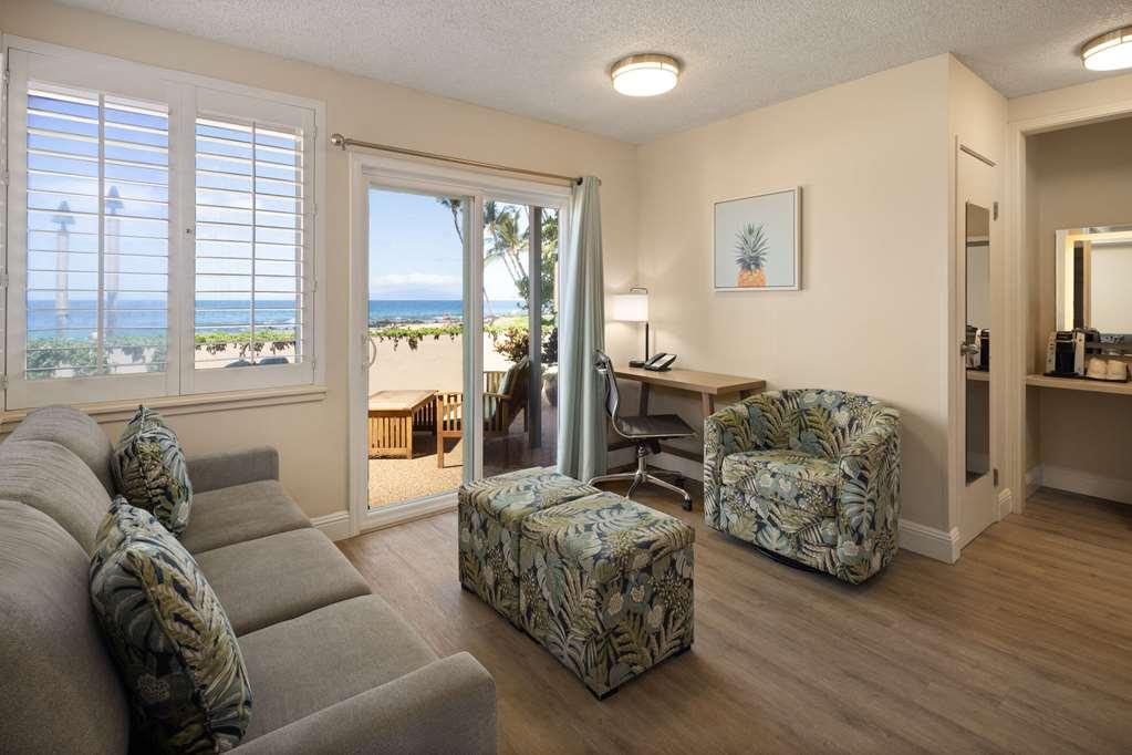 Days Inn By Wyndham Maui Oceanfront Уэйлея Номер фото